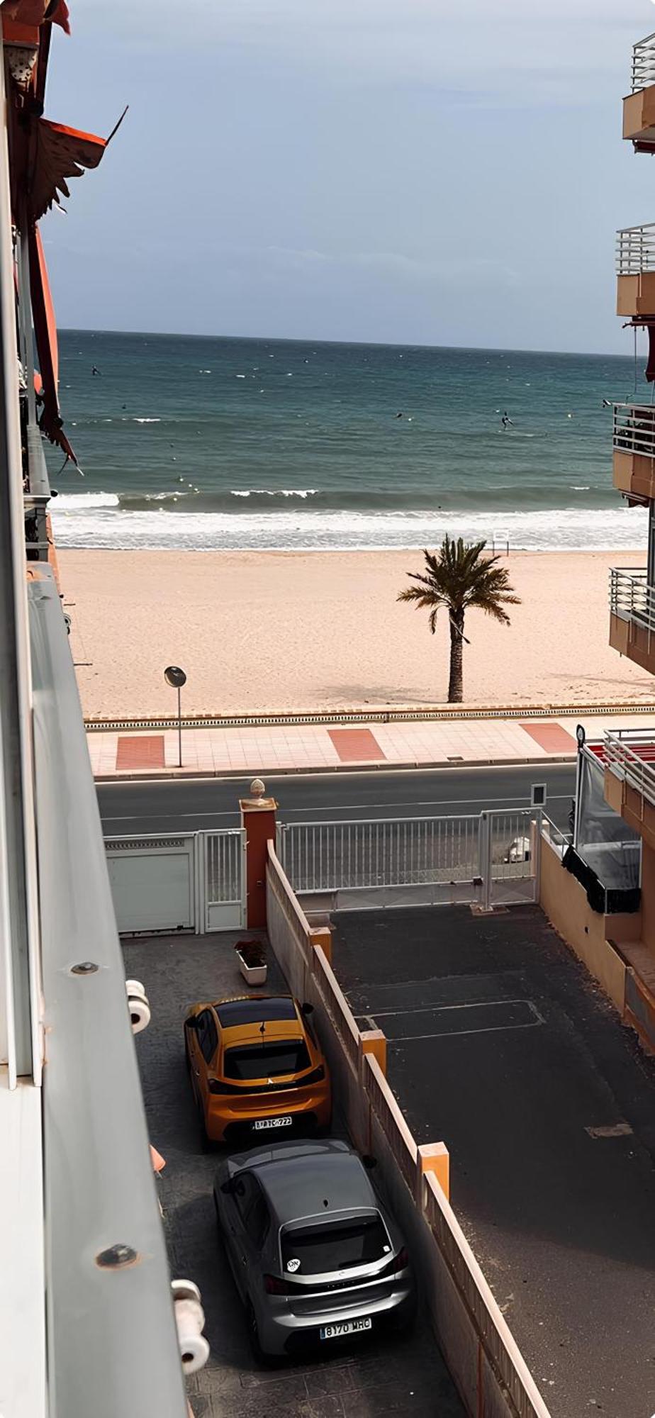 50 Pasos Hacia El Mar Apartment El Campello Luaran gambar