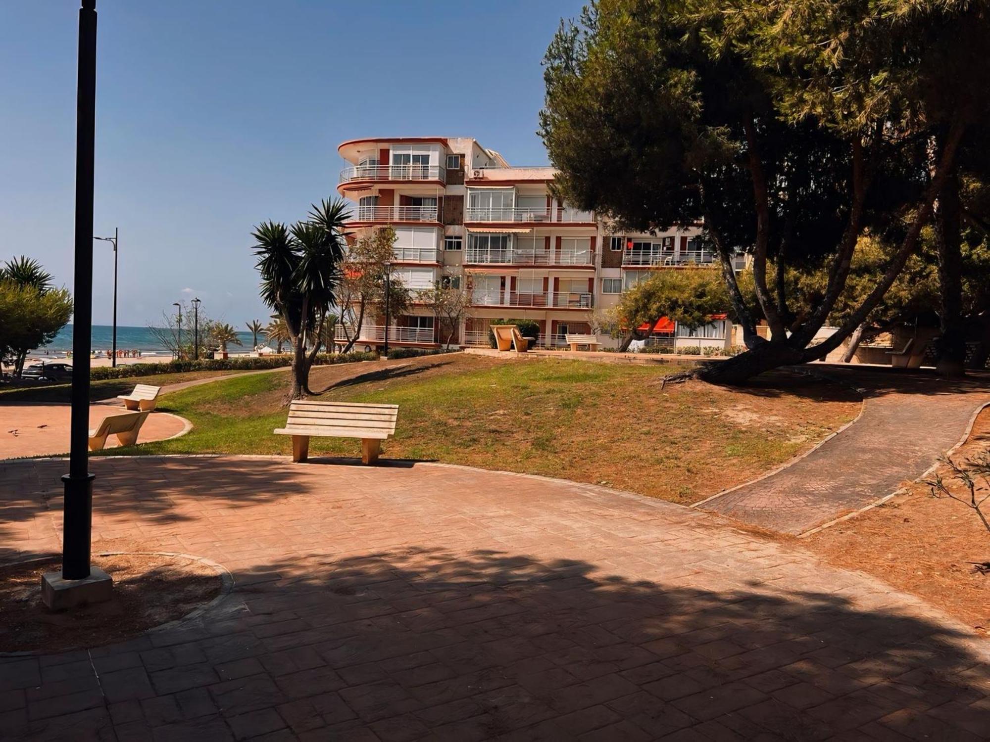 50 Pasos Hacia El Mar Apartment El Campello Luaran gambar